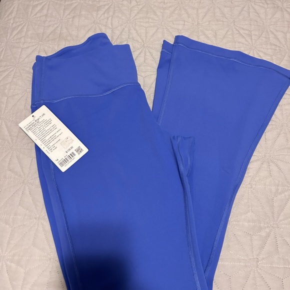 NWT Lululemon Align High Rise Flare Pant Size 14 Wild Indigo - Picture 4 of 7